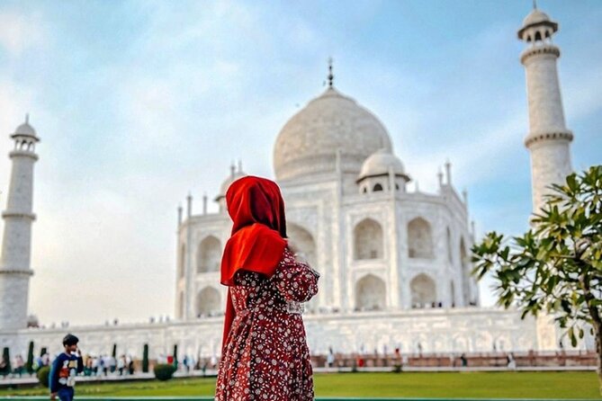 Private Taj Mahal and Fatehpur Sikri Day Trip from Jaipur - Key takeaways
