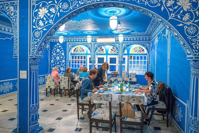 Rajputana Family : Cooking & Lunch or Dinner - The Warm Welcome: Garlands, Drink, and a Real Family Intro