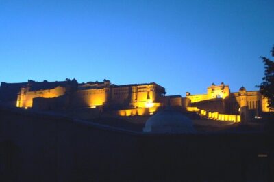 Sound & Light Show At Amber Fort, Jaipur - What the show tells you: Kachwaha kings, folk music, and legends